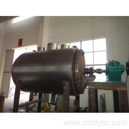 High efficiency vacuum rake dryer